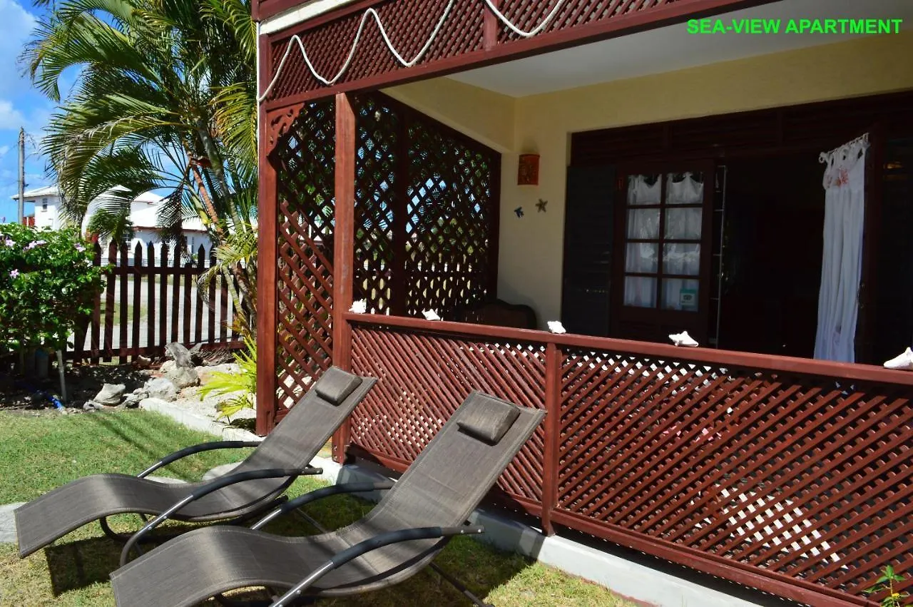 Sea-View Apartment Крайст-Черч